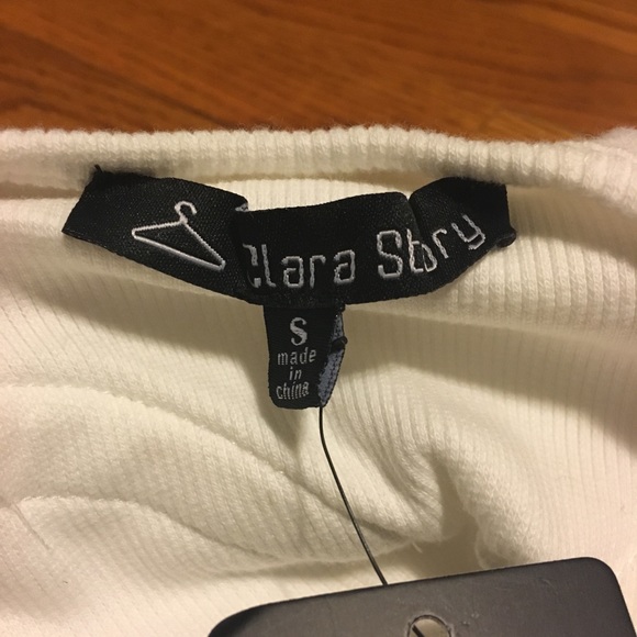 Clara story bodysuit small NWT - Picture 3 of 4